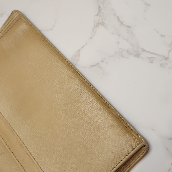 CHANEL Vintage Tan Long Wallet - Picture 15 of 16